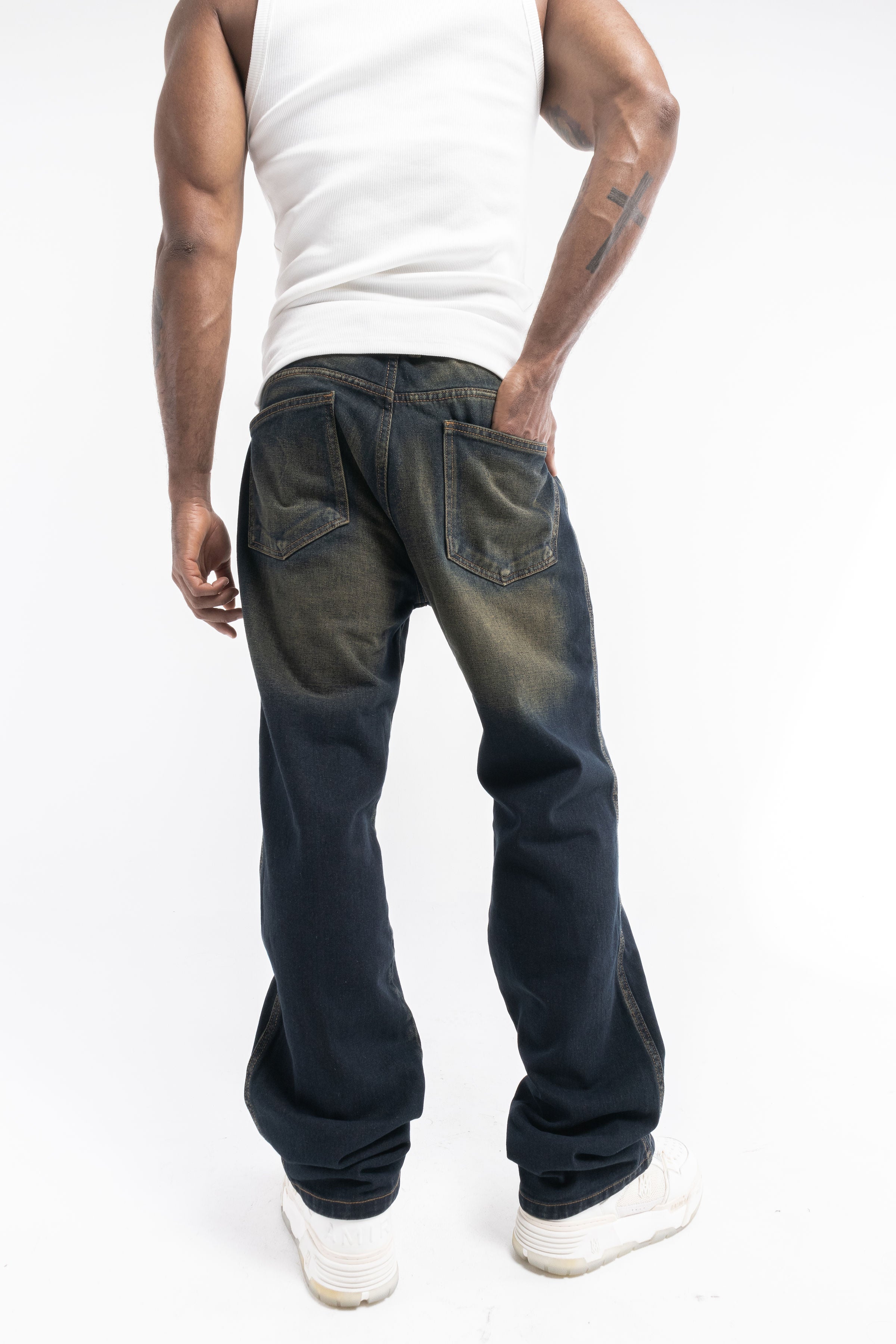 Jeans Regular Dirty Musgo
