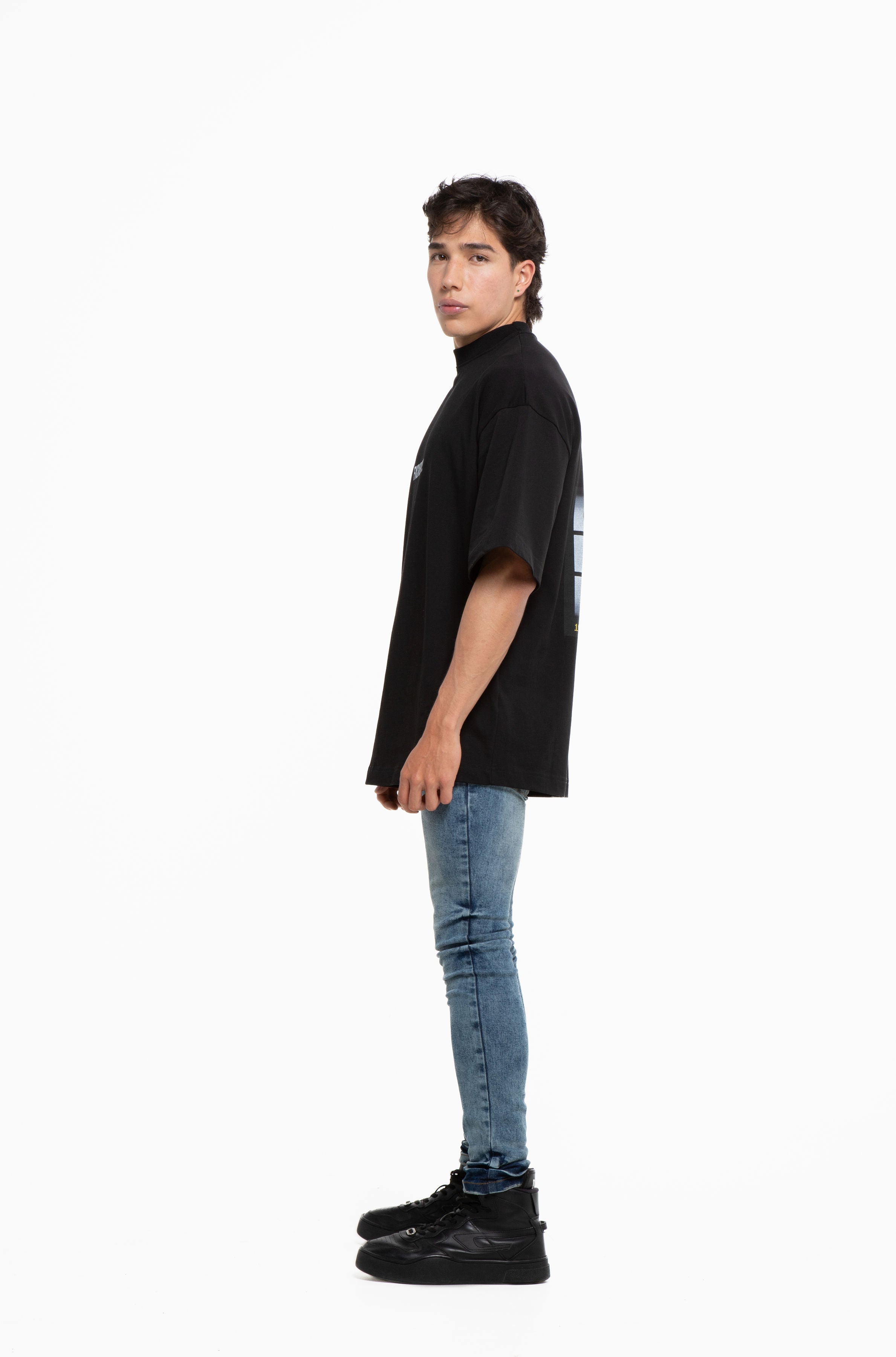 Jeans Skin Voltage