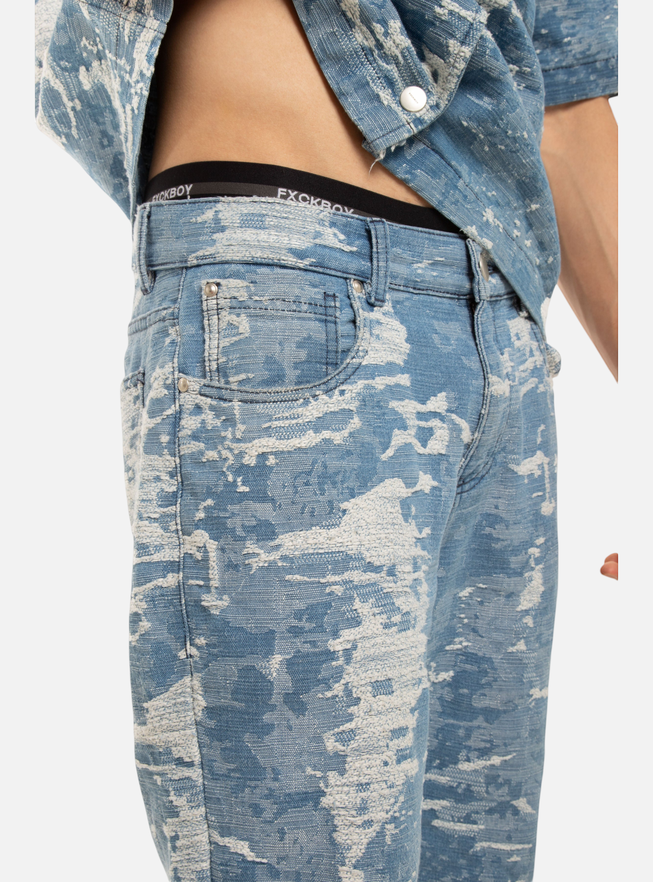 jeans-regular-ice-camo-img-2.webp