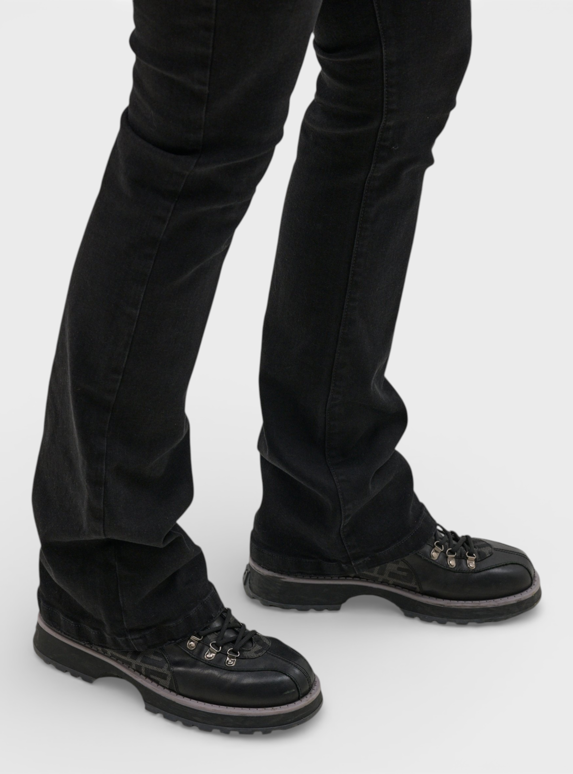 jeans-skinny-icon-bootcut-img-6.webp
