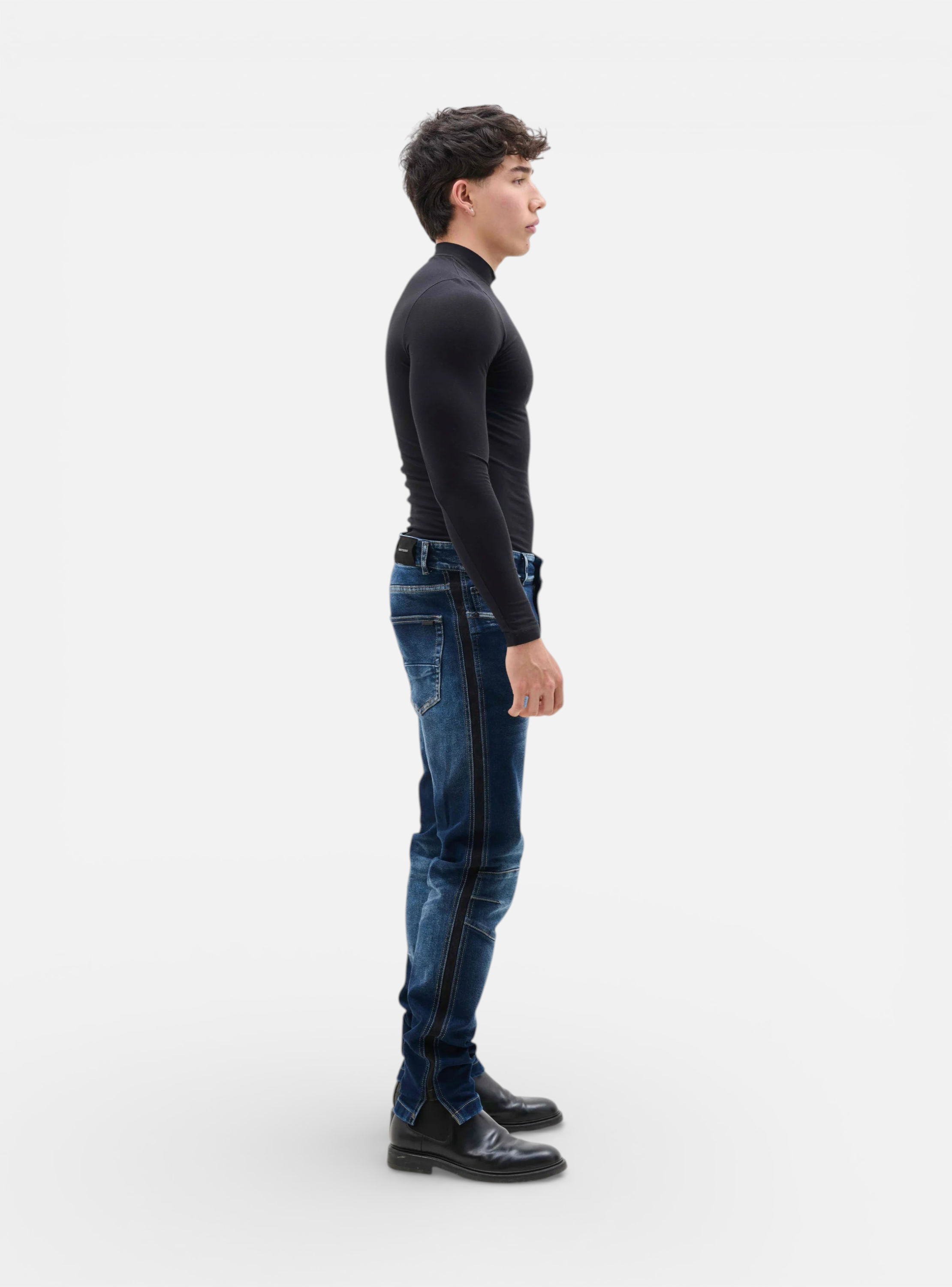 jeans-skinny-lateral-sport-img-2.webp